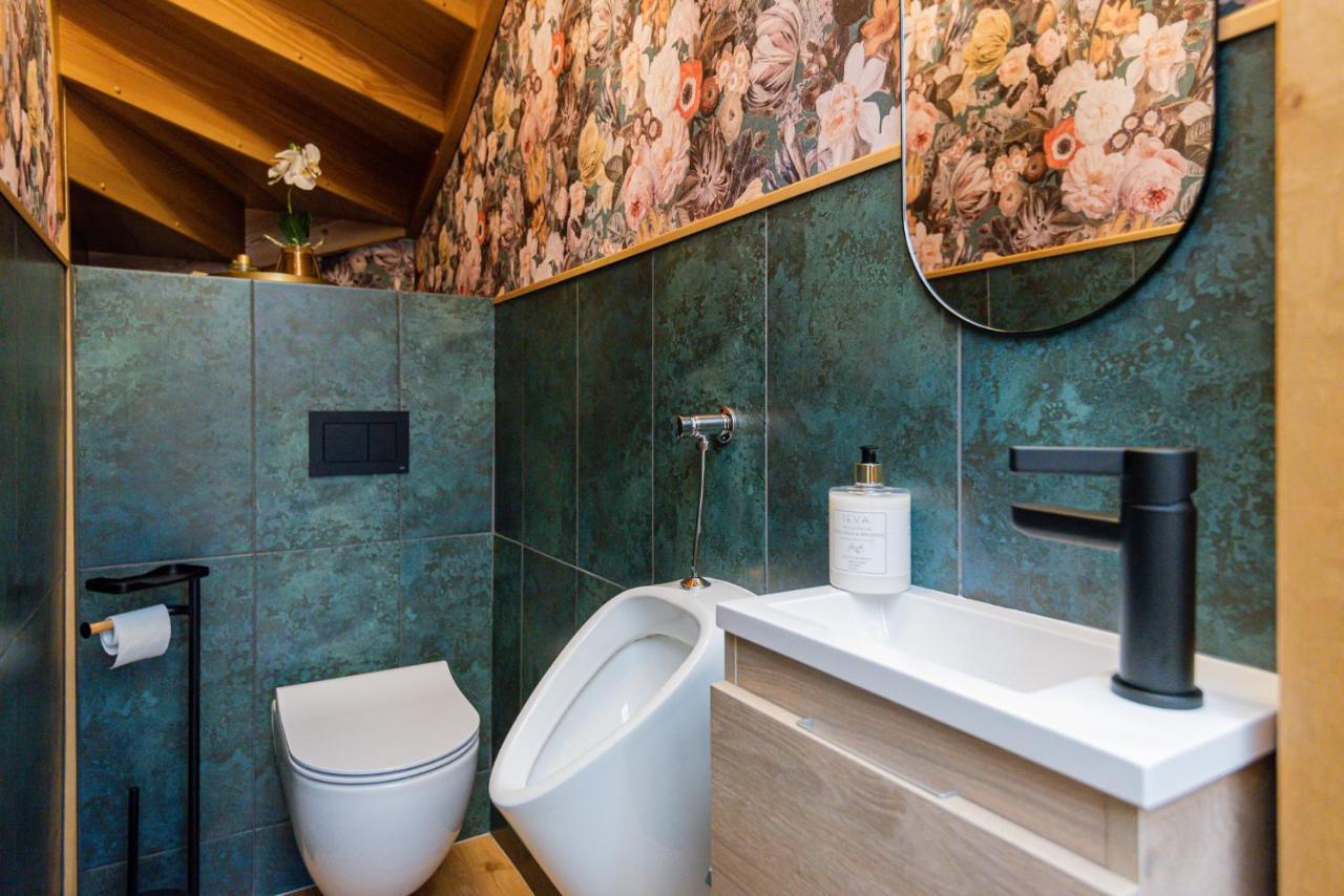 Memel Townhouse Apartamentai Klaipeda Ngoại thất bức ảnh
