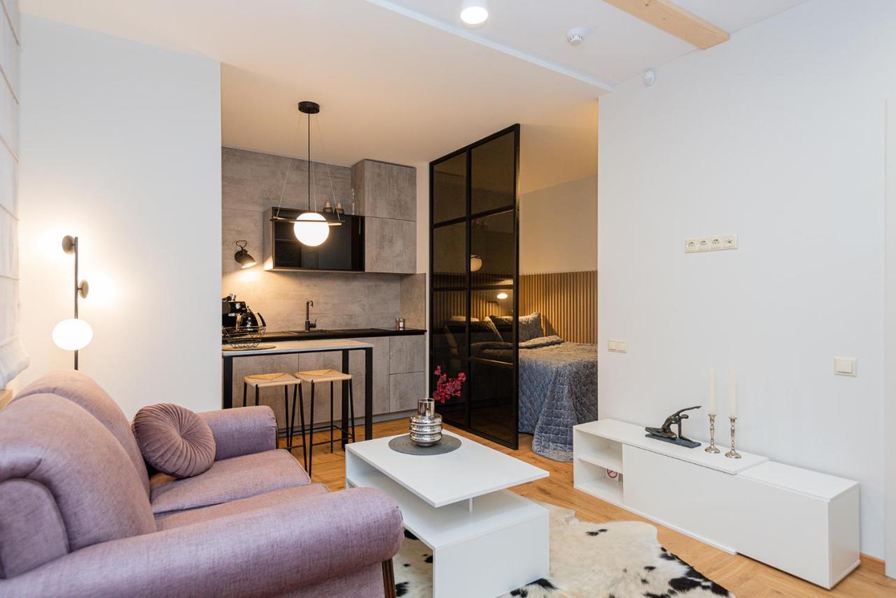 Memel Townhouse Apartamentai Klaipeda Ngoại thất bức ảnh