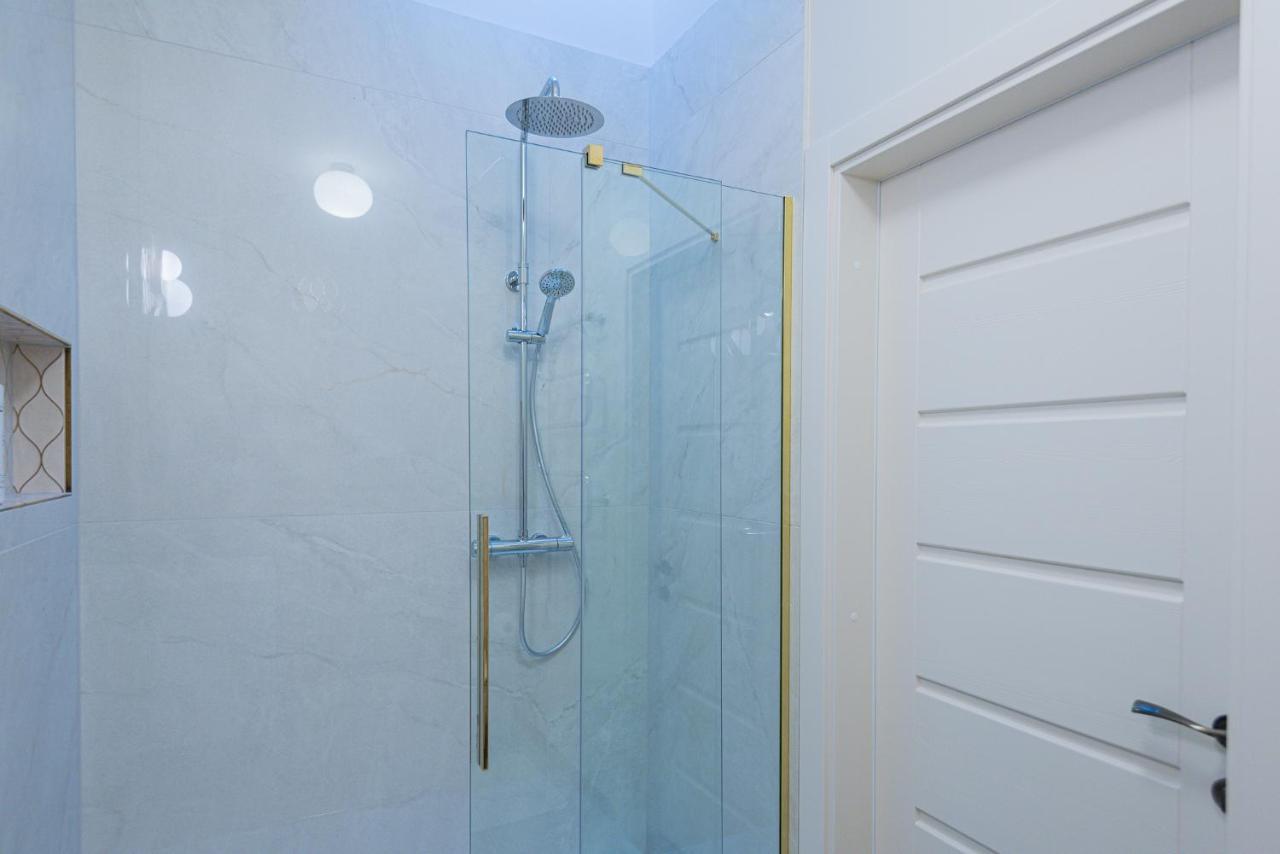 Memel Townhouse Apartamentai Klaipeda Ngoại thất bức ảnh