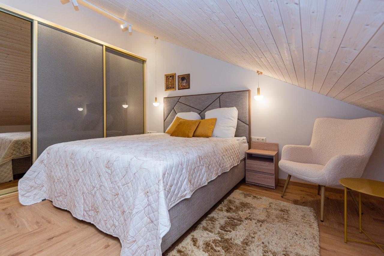 Memel Townhouse Apartamentai Klaipeda Ngoại thất bức ảnh